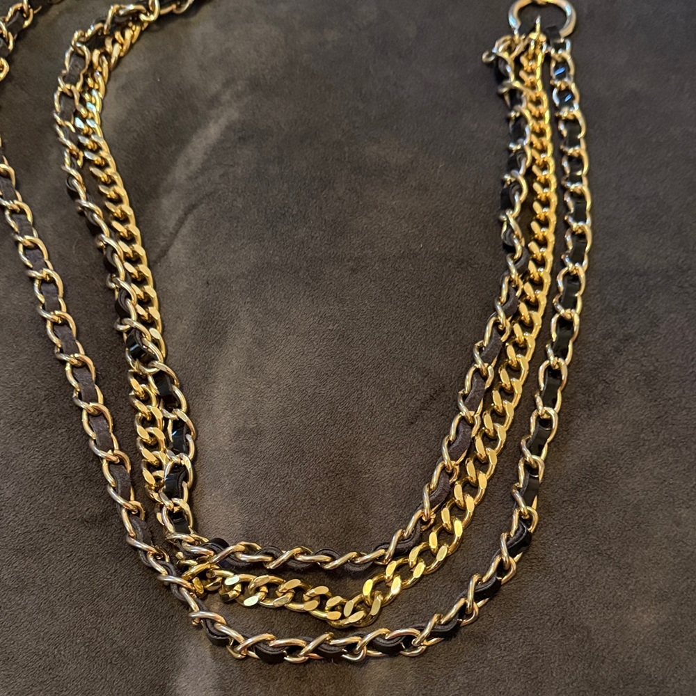 Chanel styles Gold and Black Chain with leather  belts also for necklace.
